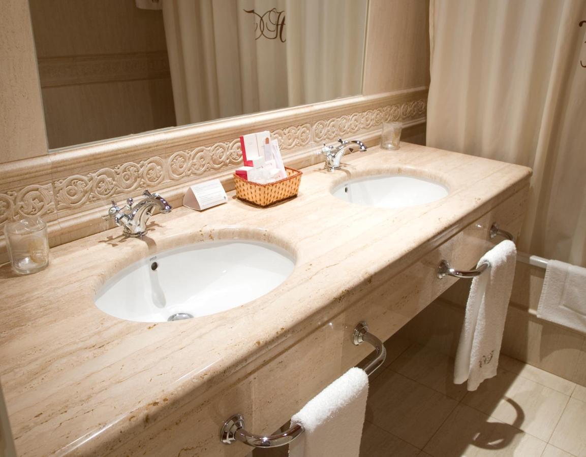 Hotel Fraga Do Eume 3*